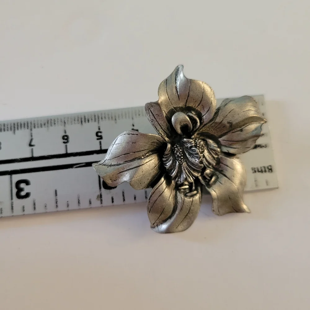 Vinyage Seagull Pewter Orchid Brooch